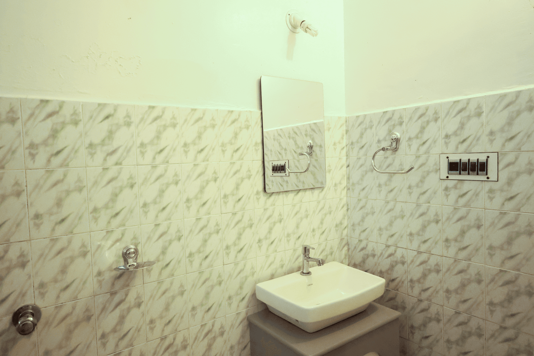 Classic Room thumbnail 5